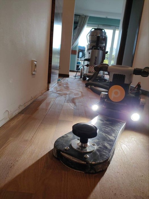 Cyklinowanie,   Czyszczenie faz. Układanie, naprawa parkietów