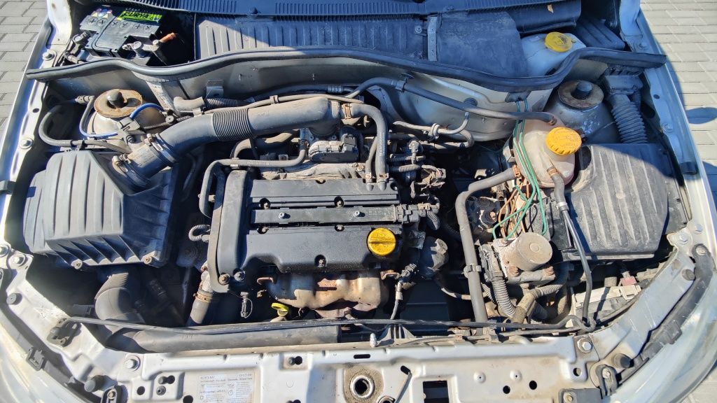 Opel Corsa 2005r 1.2 Twinport klimatyzacja, wspomaganie