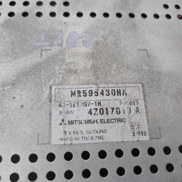 Radio + Zmieniarka CD Mitsubishi Colt VI Komplet