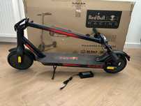 Hulajnoga elektryczna Red Bull Racing