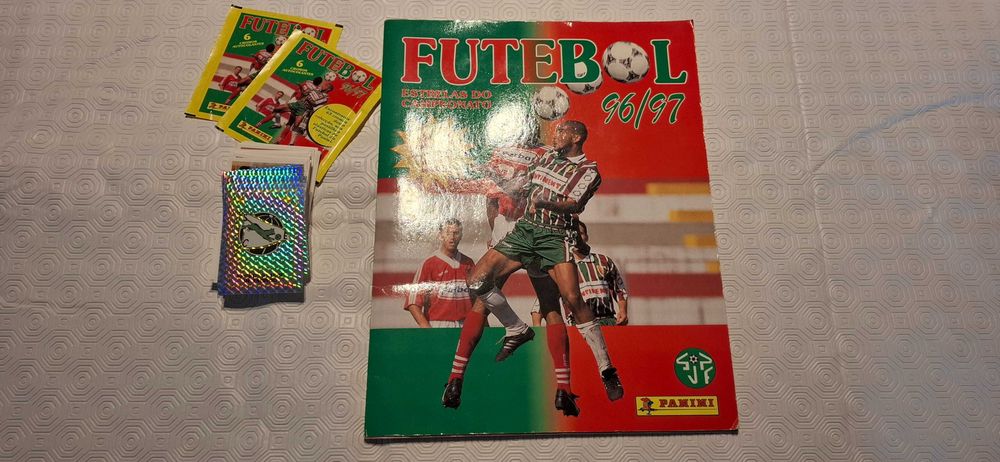 Caderneta de cromos futebol ano 96/97 Excelente