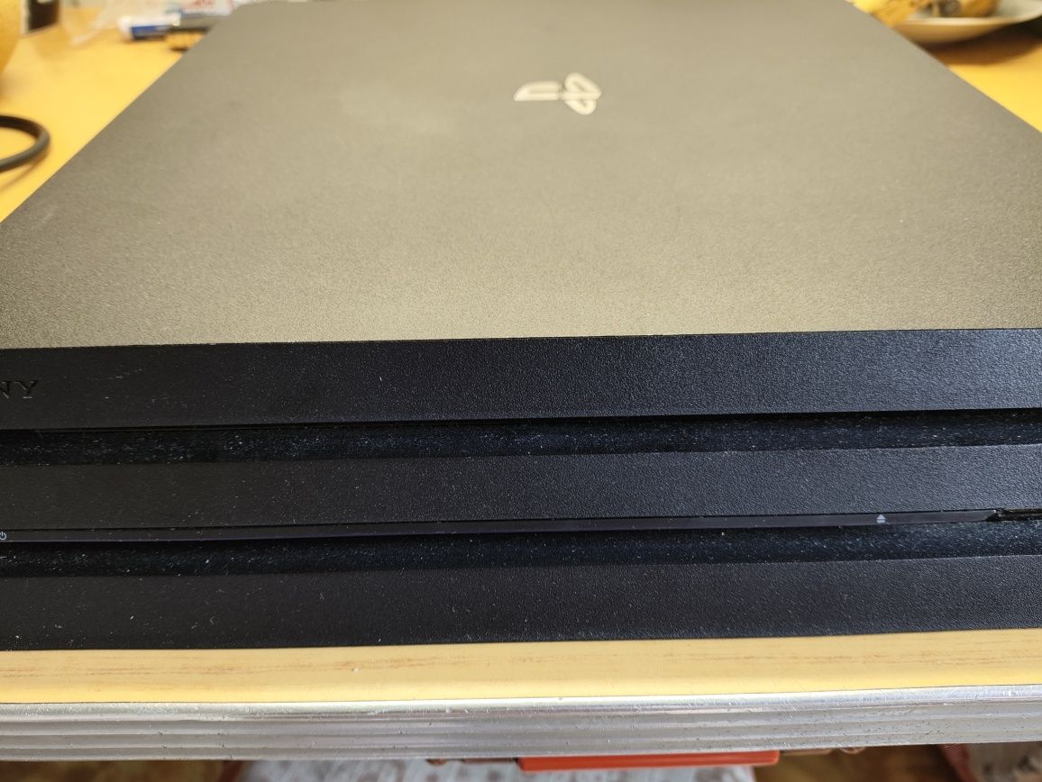 PS4 Pro bdb stan PlayStation 4