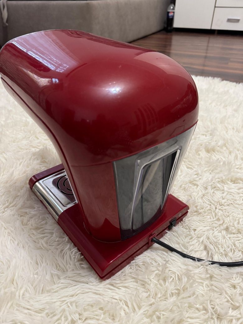 Кавоварка еспрессо ARIETE 1388 RED