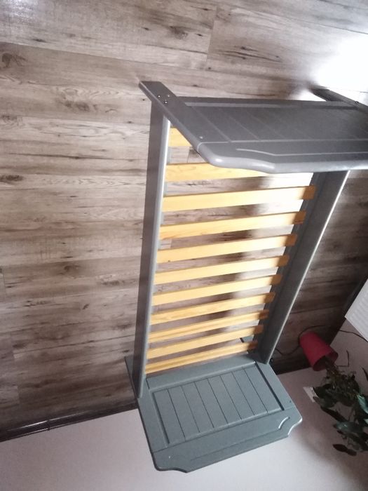 Łóżeczko drewniane dla małych i większych dzieci