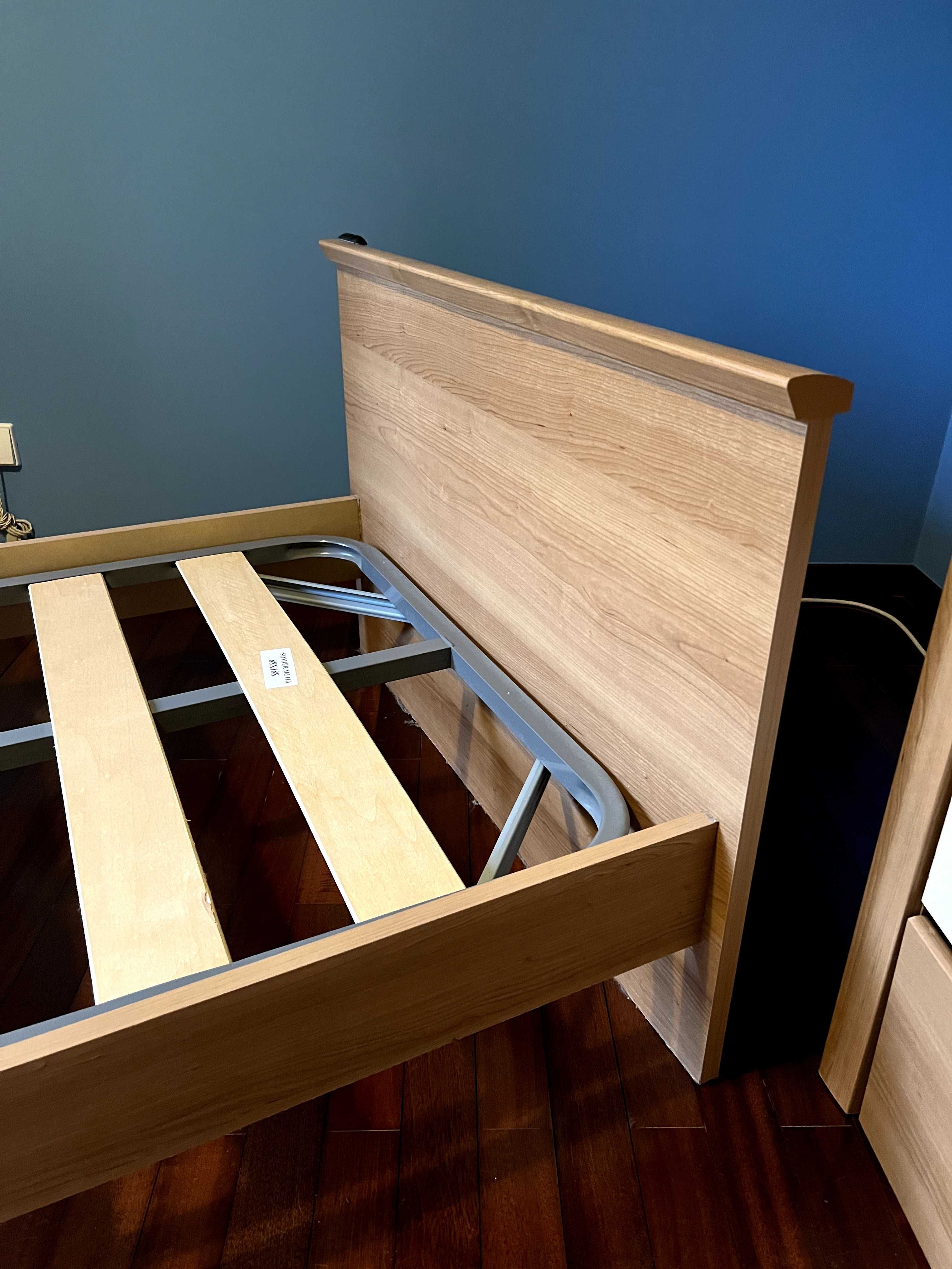 Conjunto Cama de Solteiro com Guarda Roupa, Mesa de Cabeceira e Cómoda