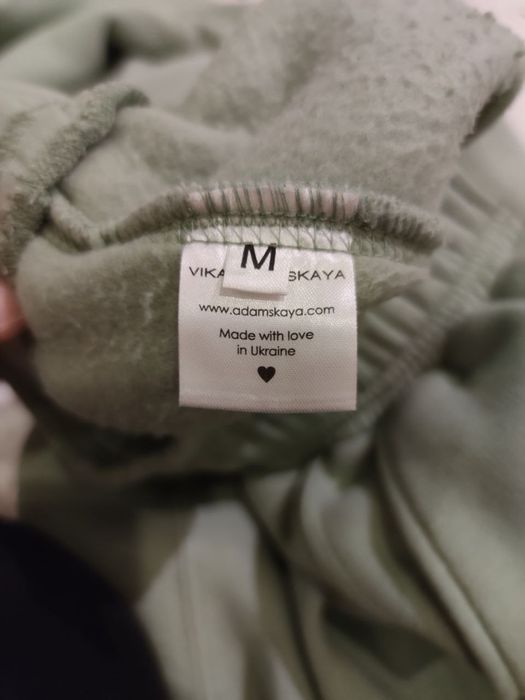 Продам теплый флисовый костюм от Vika Adamskaya