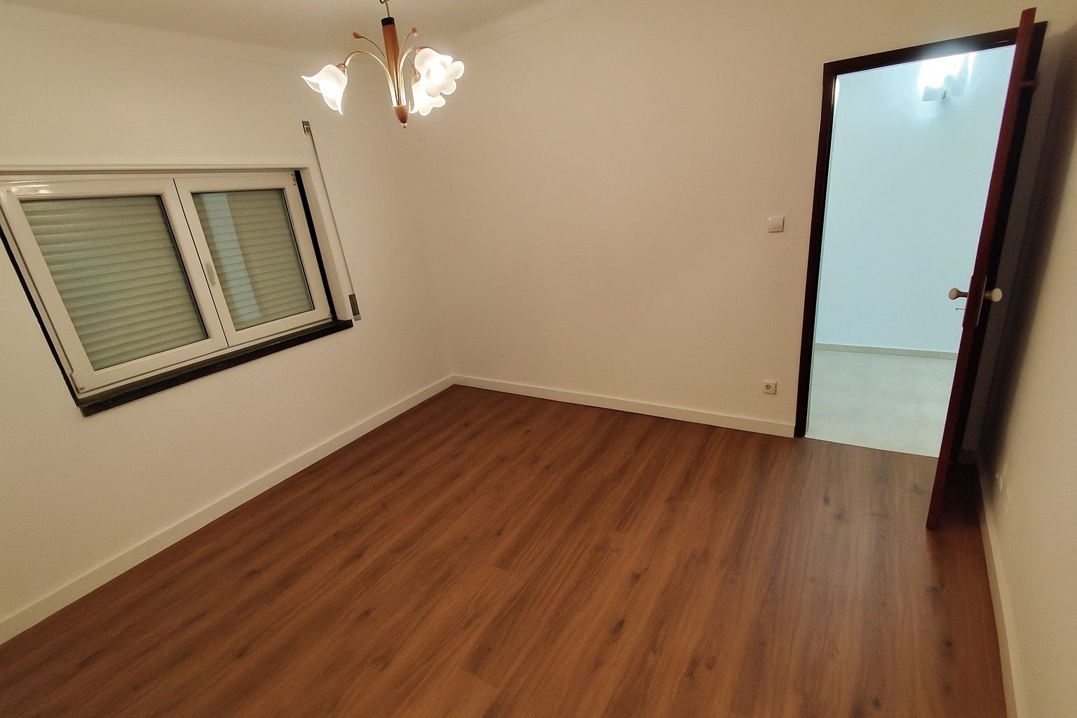 Alugo Casa em Mafra