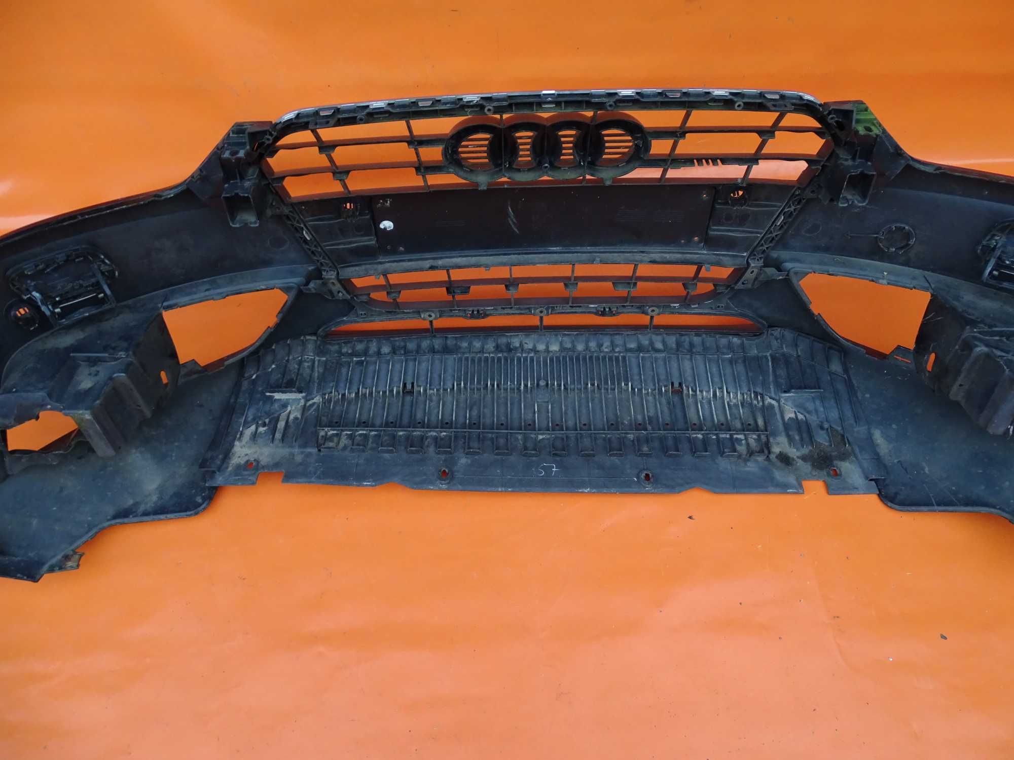 Audi A4 B8  8K0 LIFT 11-15  zderzak przód, osłona płyta pod zderzak