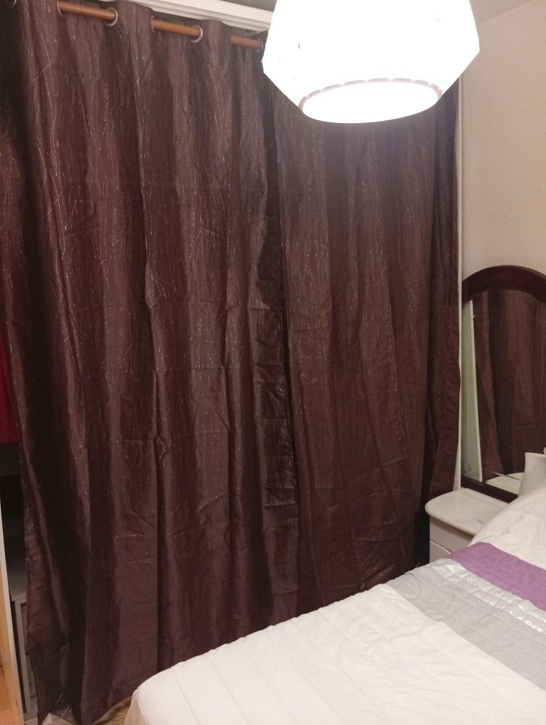 Alugo quarto na zona de Porto salvo Oeiras