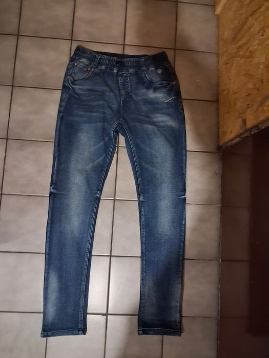 Spodnie jeansowe 182