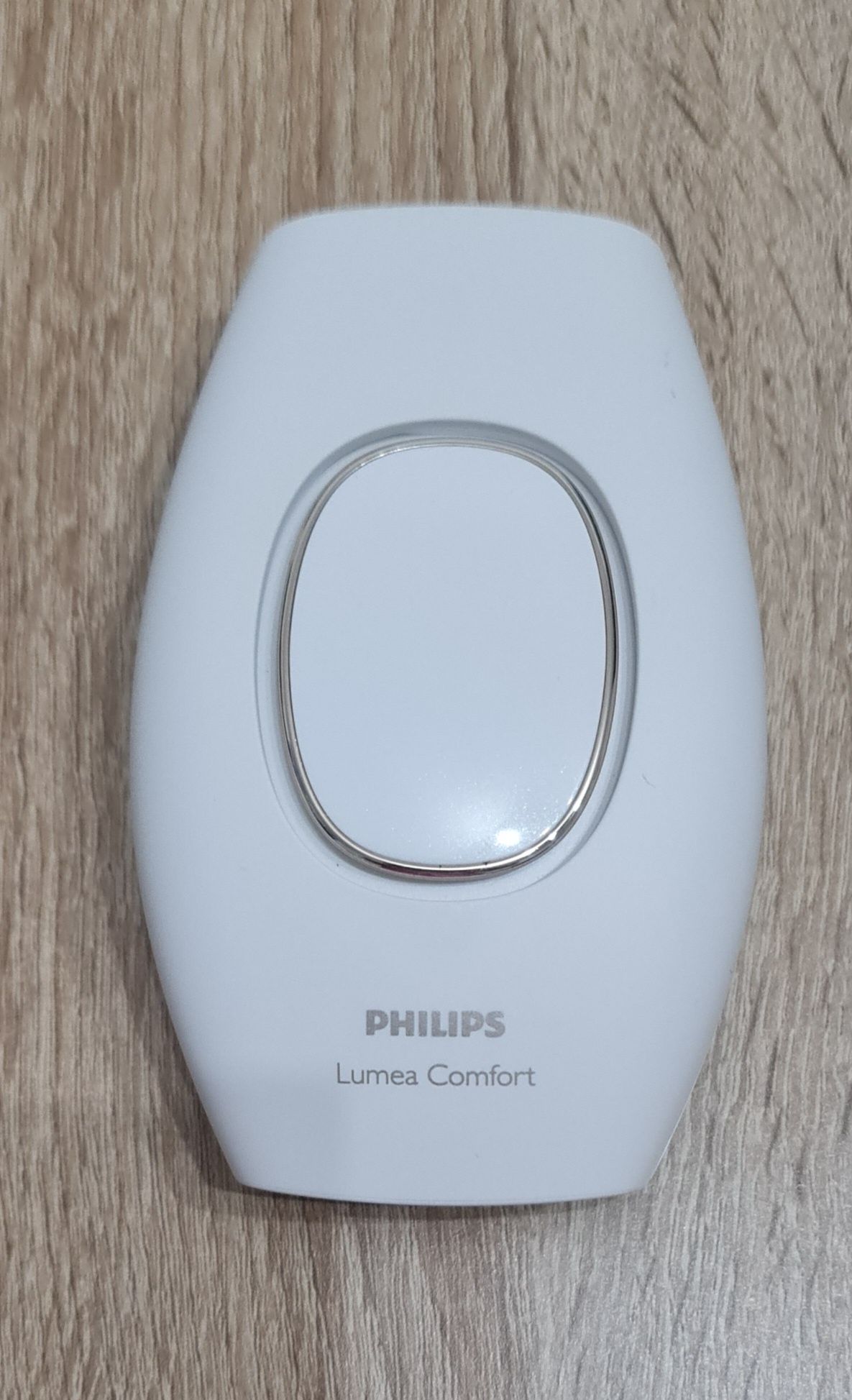 Depiladora de luz pulsada Philips Lumea Comfort 


Philips Lumea Comfo