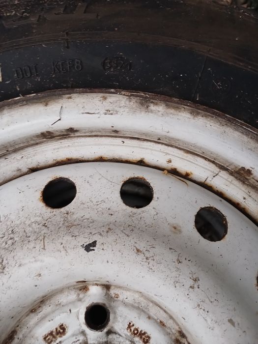 Колеса Волга 3110(зимова гума]195/65/15