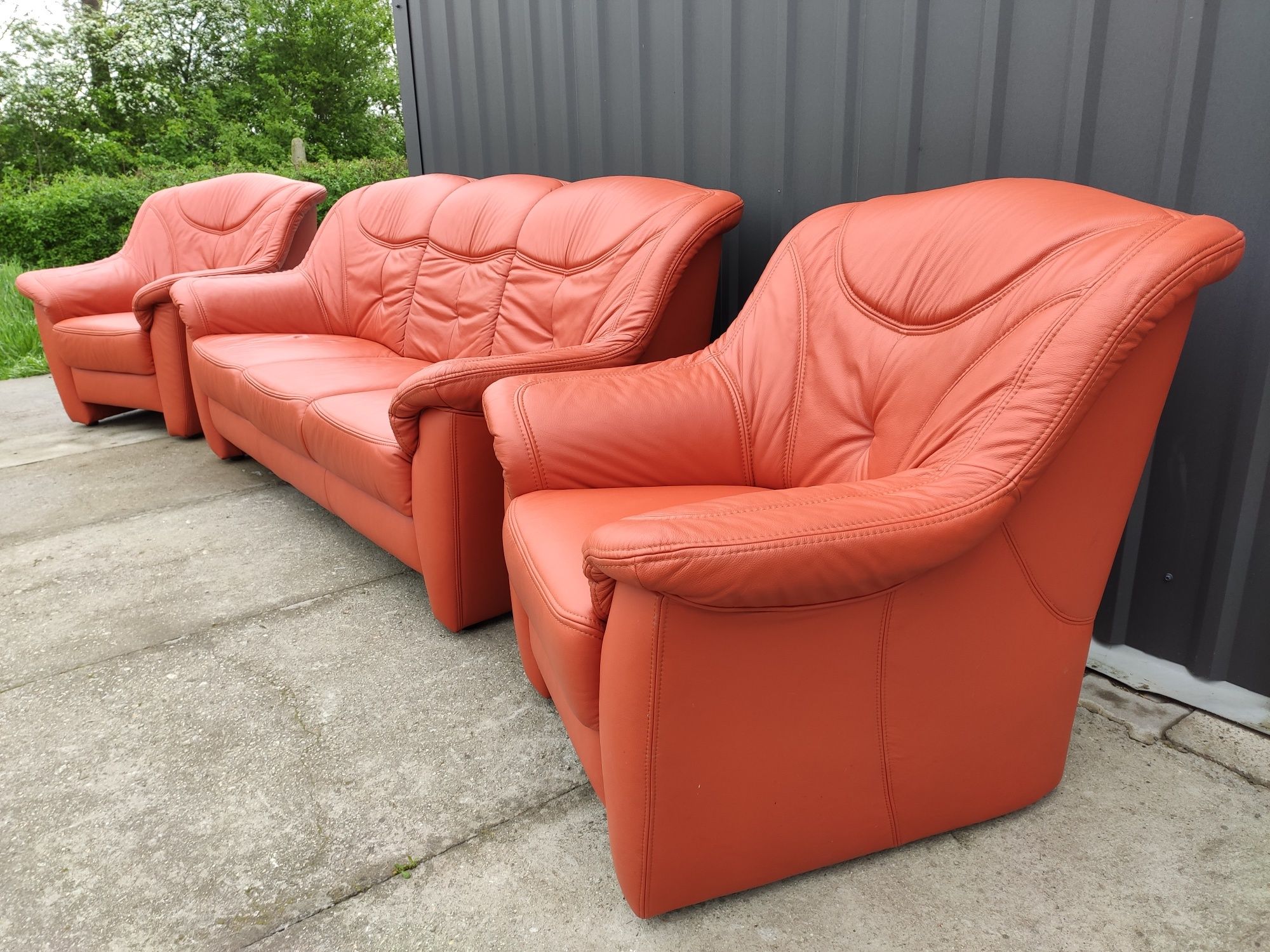 Sofa skórzana 3-osobowa+2 fotele-100% skóra naturalna! Super stan!