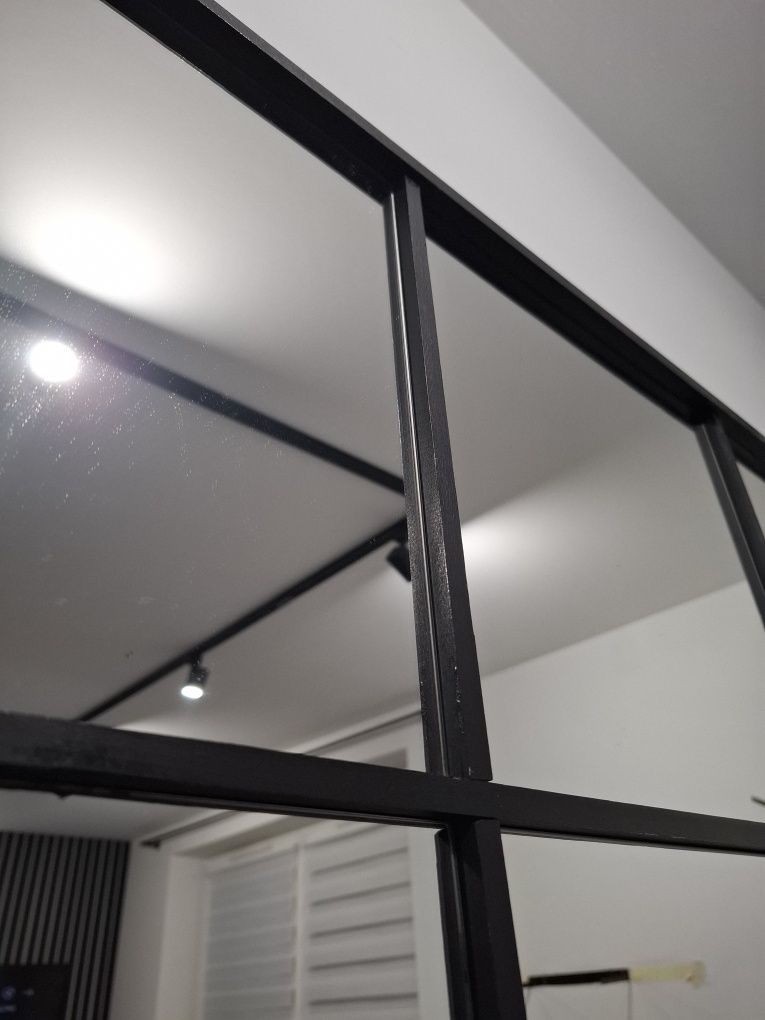 Lustro ze szprosami loft industrialne czarne