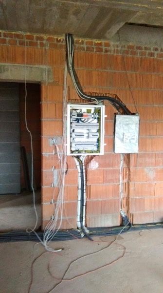 Elektryk,Usługi Elektryczne