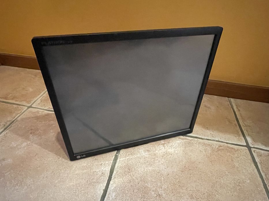 Vendo Monitor Tátil LG