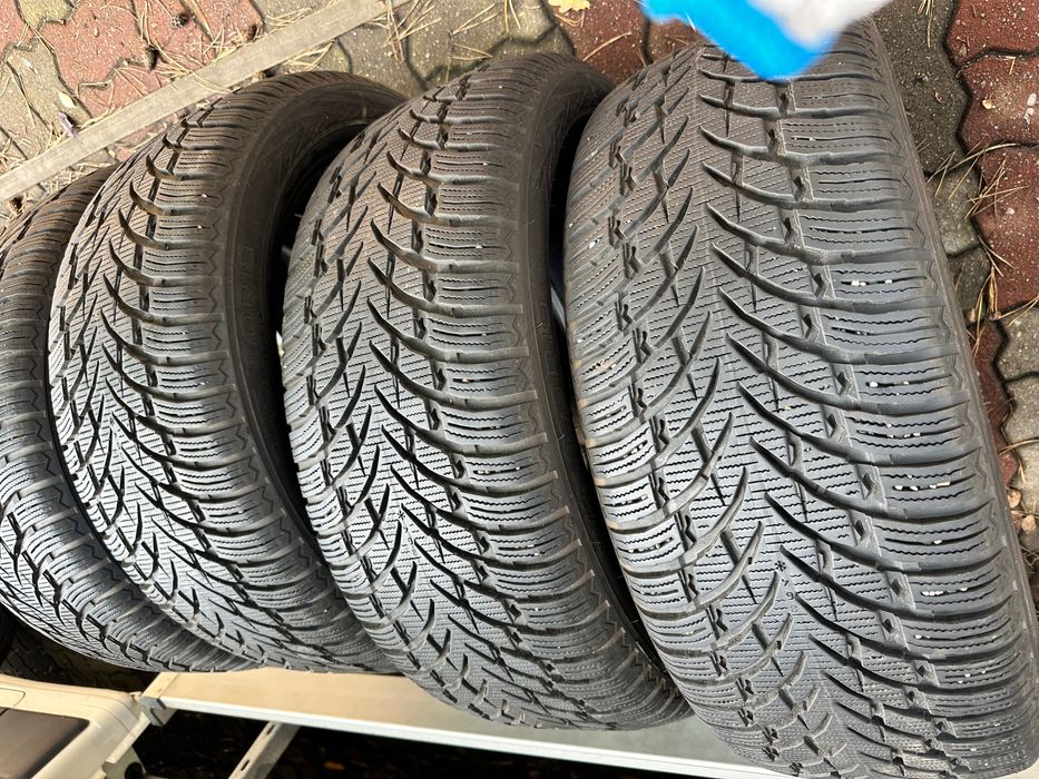 Opony zimowe 245/50r19 Nokian WR SUV 4 stan idealny