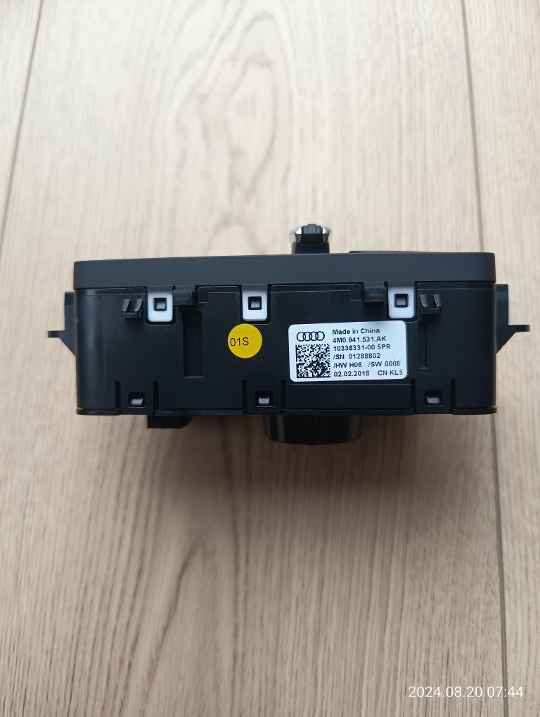 Przełącznik świateł Audi A4 B9 USA