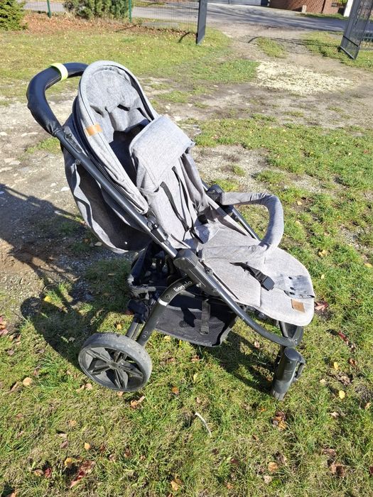 Wózek spacerowy Lionelo