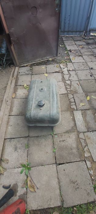 Продам бак для моторной лодки