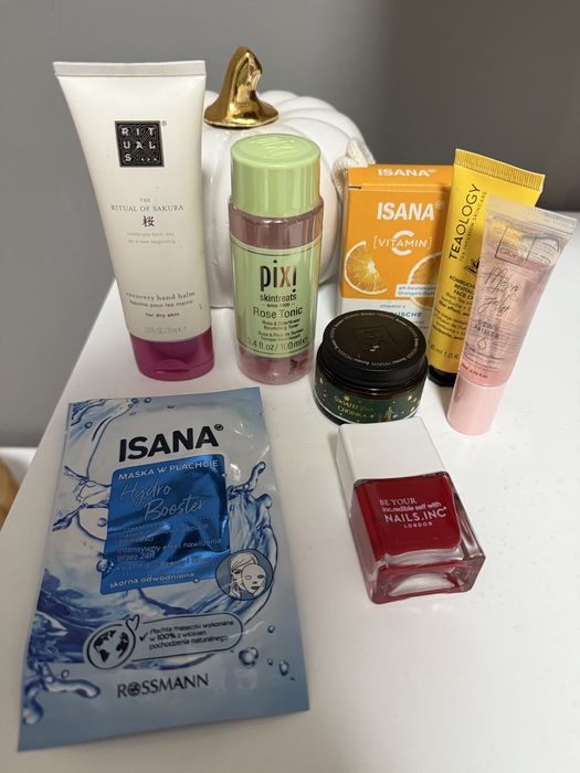 Zestaw kosmetyków box