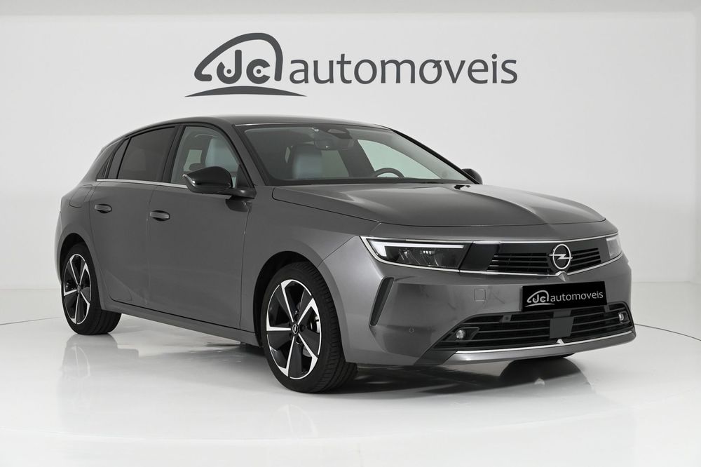 Opel Astra 1.2 T Elegance