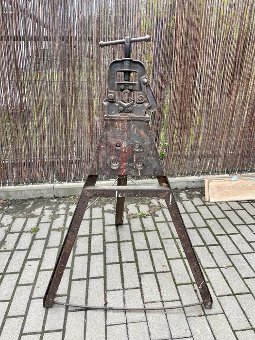 Imadło do rur RIDGID stojak PRL