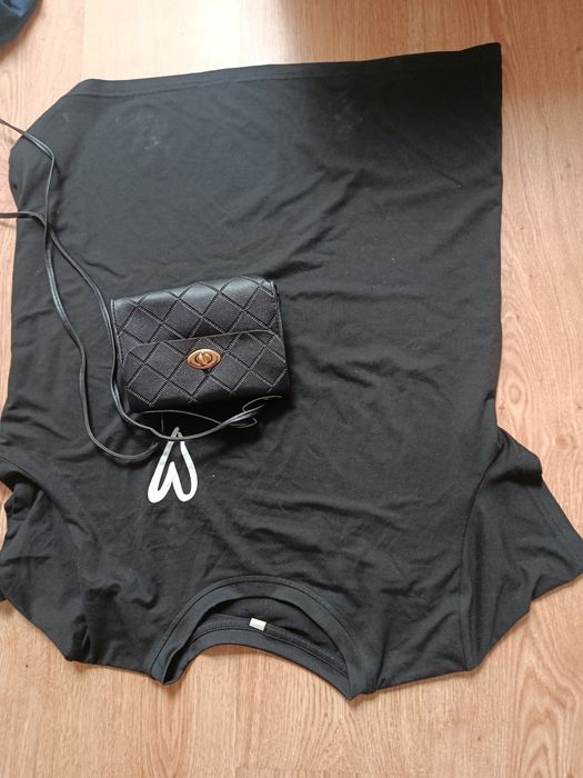 С куртка north face– класичний стиль, тепла, у відмінному стані.