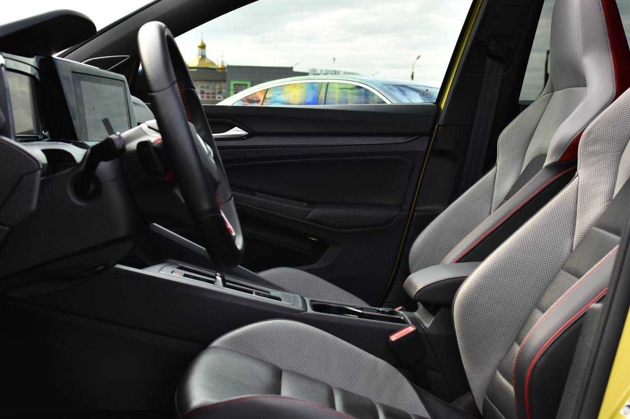 Volkswagen Golf gti 2021 р. 2.0 turbo бензин (Перший внесок від 20%)