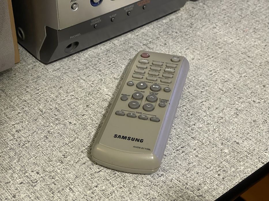 Музичний центр Samsung MM-ZJ8