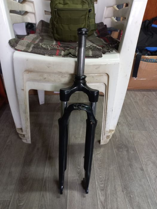 Продаю вилку для велосипеда в хорошому стані