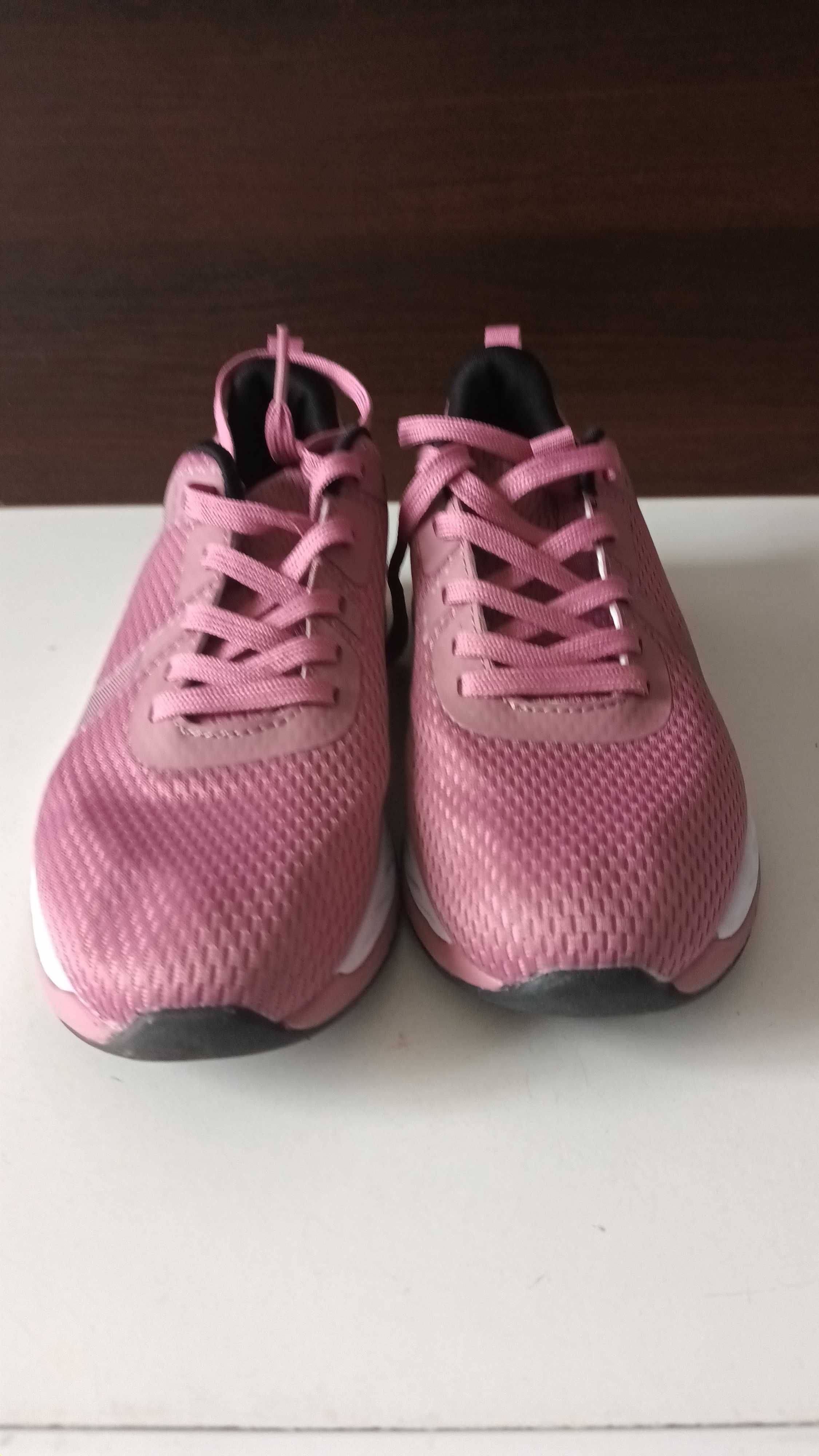 Sportowe buty r. 38 f. CRiVIT