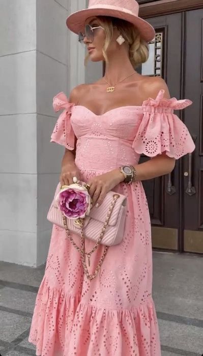 Vestido bordado rosa (novo) / Brand New Pink Embroidered Dress