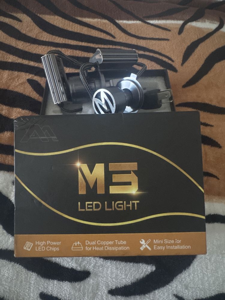Luzes de carro novas M4 LED LIGHT