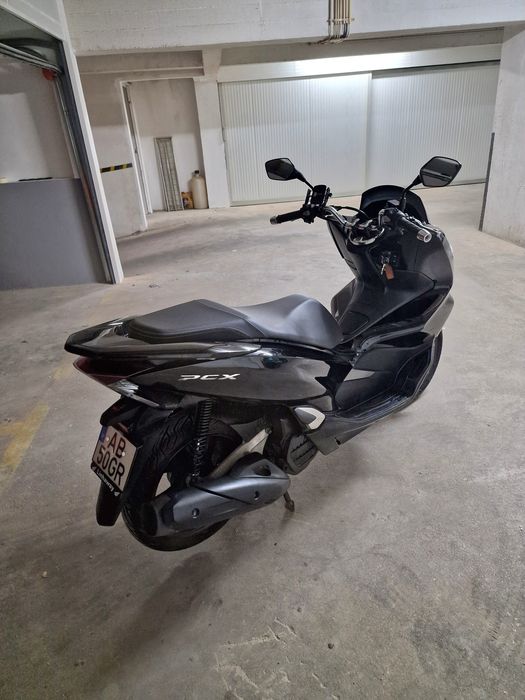 Honda pcx 125 ano 2020