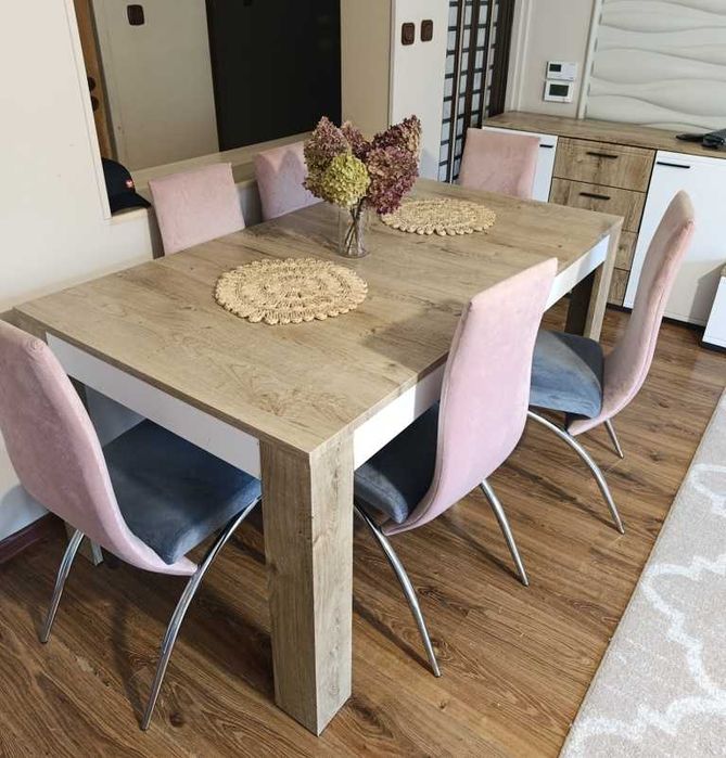 Stół do jadalni , salonu + 6 krzeseł komplet