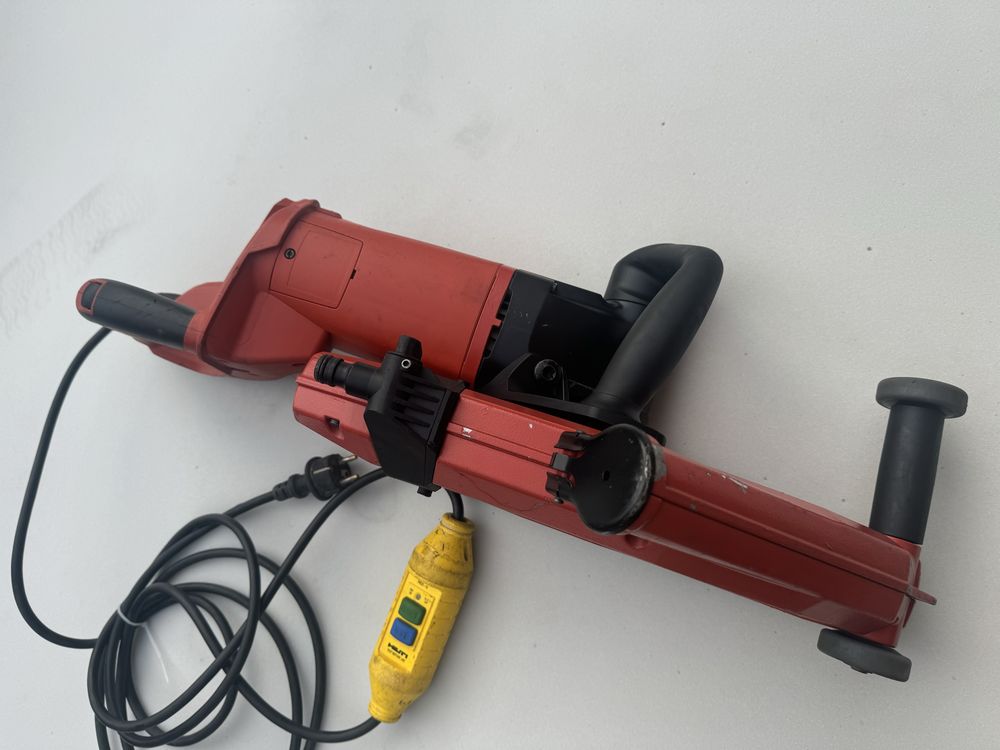 Przecinarka  HILTI  DCH 300-X na mokro