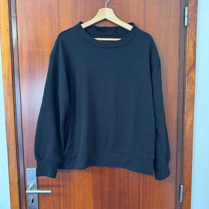 Camisola Preta Leftis