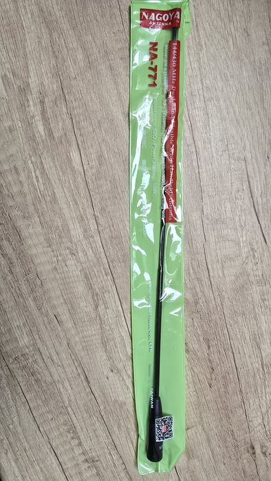 Antena Nagoya NA-771 VHF/UHF dwupasmowa do krótkofalówek 39cm