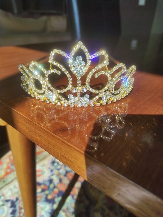 Tiara Coroa Dourada Brilhantes Noiva