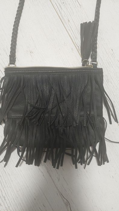 H&M torebka czarna z frędzlami