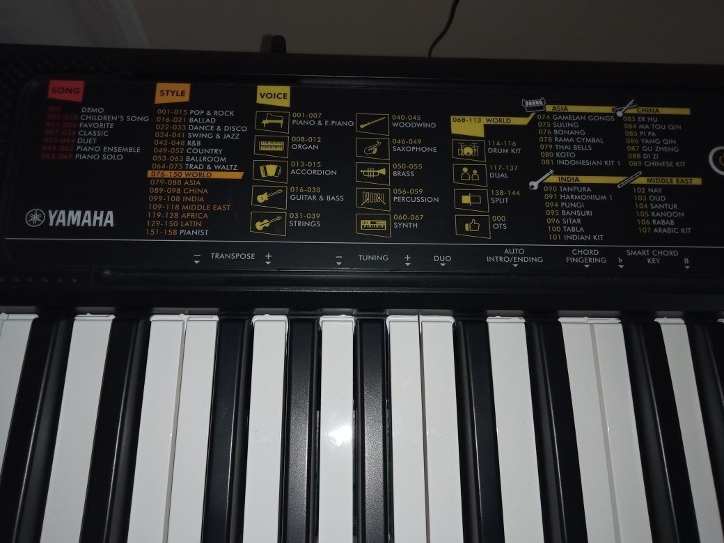Keyboard Yamaha psr f52