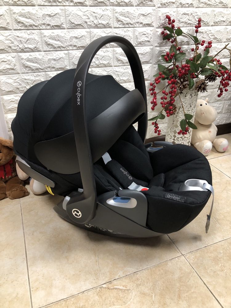 Автокрісло Cybex Cloud Z i-Size Група 0+ (0-13 кг) детское автокресло
