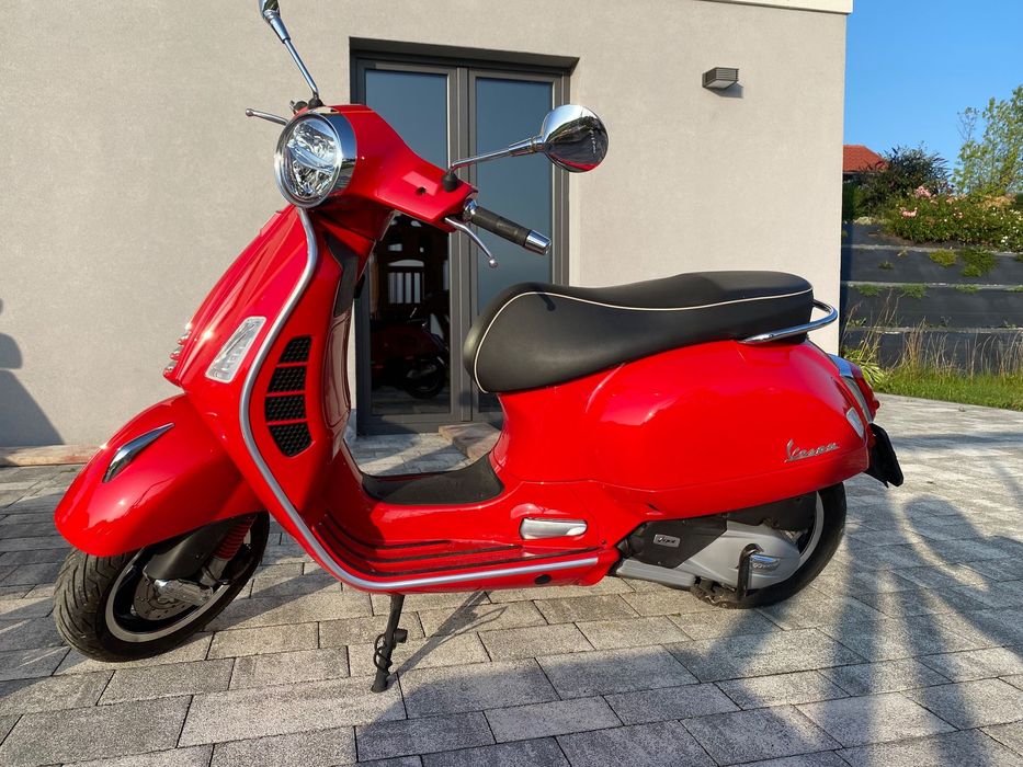 Vespa GTS Oryginał lakier, niski przebieg, LED