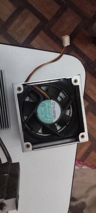 Dissipador heat pipes