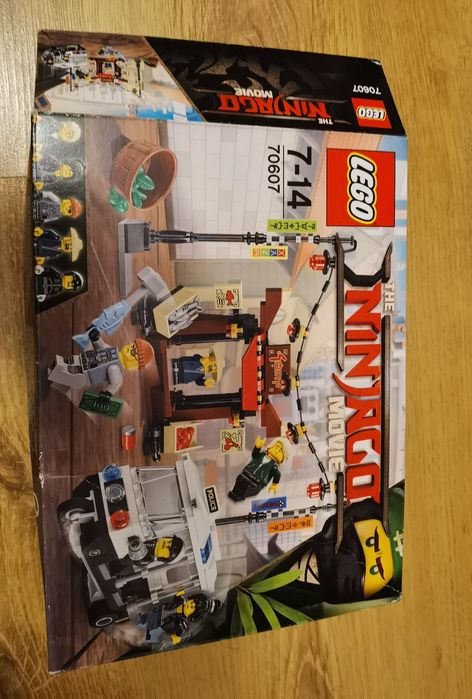 Lego 70607 Ninjago Movie - Pościg w NINJAGO City