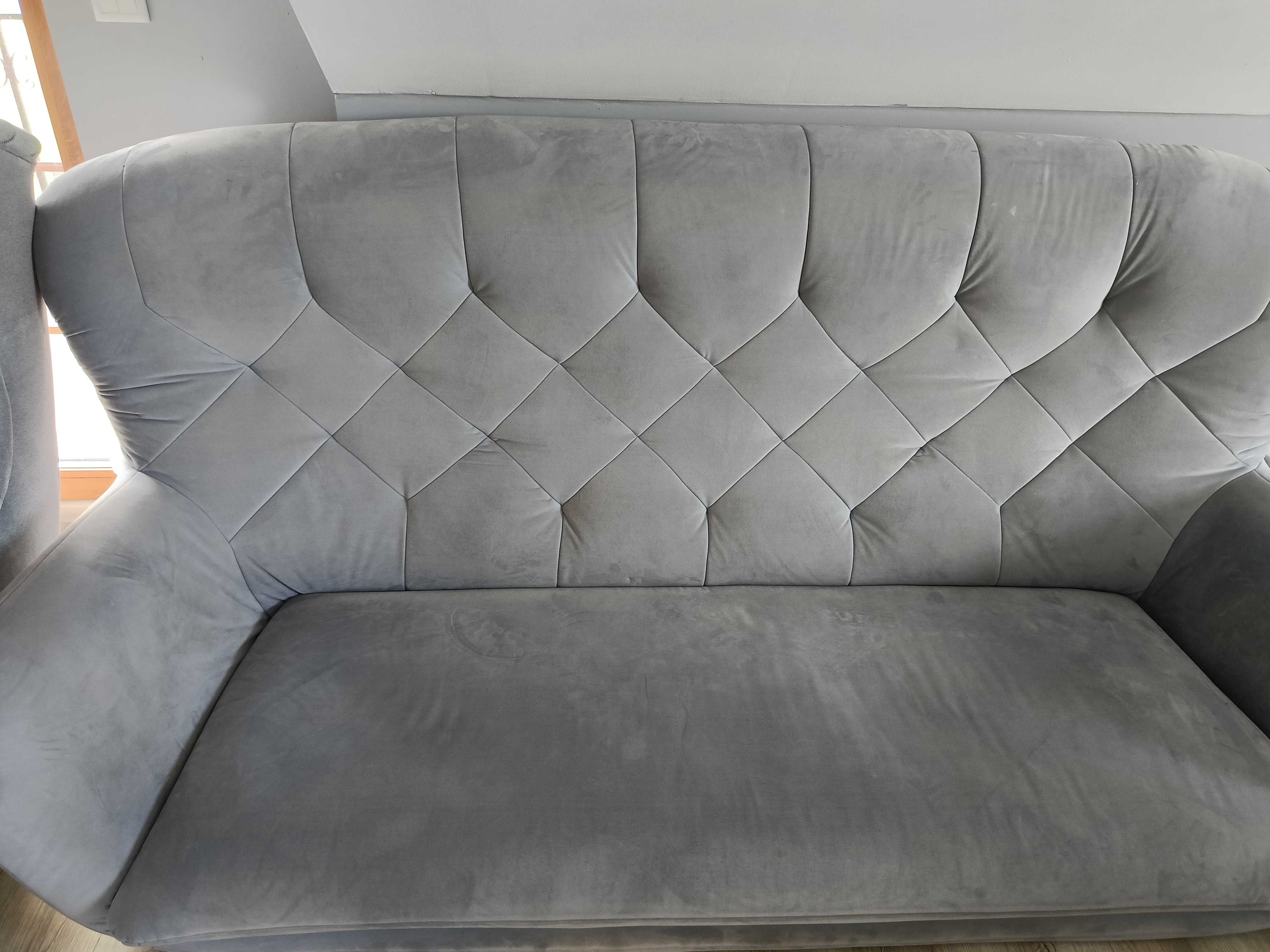 Sofa pikowana szara