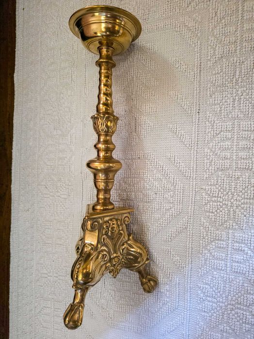 Castiçal antigo de 1699