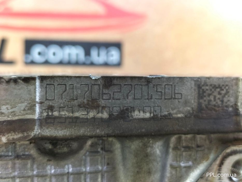 BMW 3 F30 11-19 F10 F20 2.0 D B47 головка блока цилиндров ГБЦ 8513709