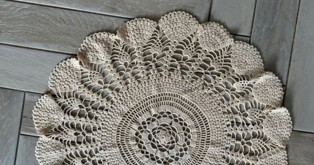 Serweta szydełko - falbanka śr.75